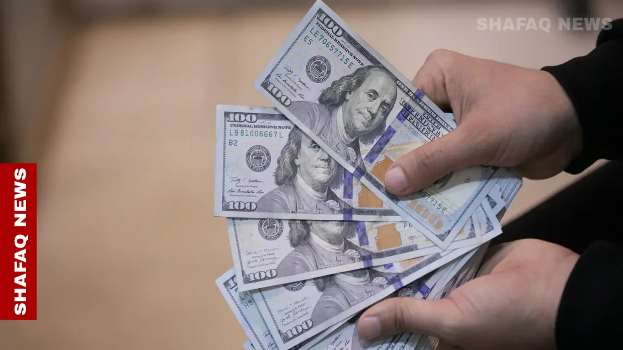 تفاوت أسعار صرف الدولار في أسواق بغداد وأربيل خلال تعاملات الصباح